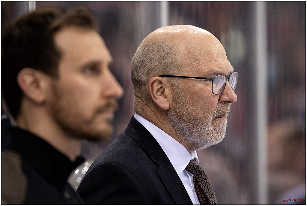 PENNY DEL Viertelfinale 4. Spiel; Duesseldorfer EG - Red Bull Muenchen; Duesseldorf, 16.04.2022